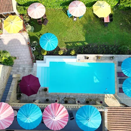 Domaine Lacoste 4*