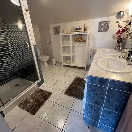 Bed and Breakfast Domaine Lacoste