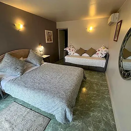 Domaine Lacoste Bed & Breakfast 4*