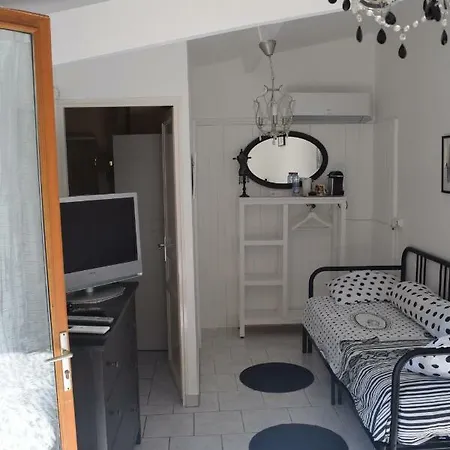 Bed & Breakfast Domaine Lacoste 4*