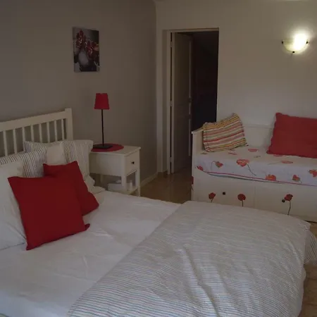 Domaine Lacoste Bed & Breakfast 4*