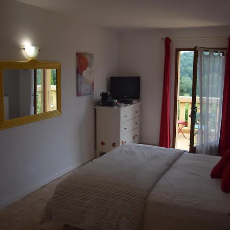 Domaine Lacoste Bed & Breakfast 4*
